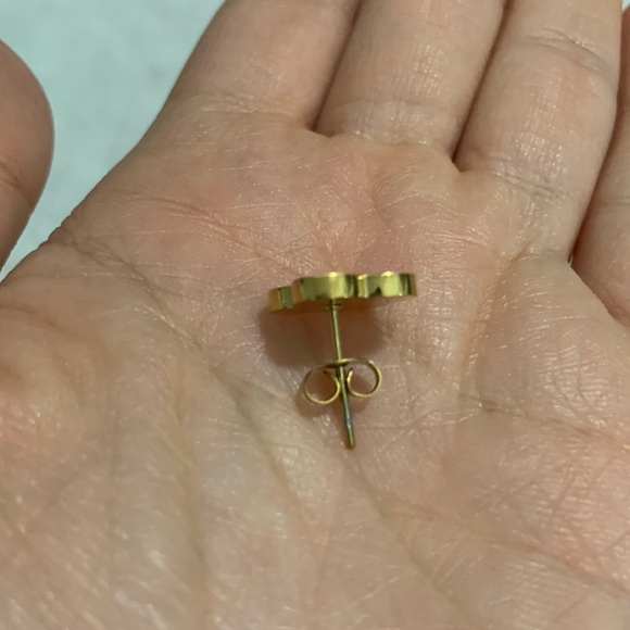 Red and Gold Clover Earrings - Picture 15 of 16